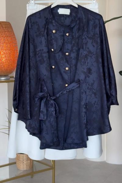 Derya Panço Lacivert