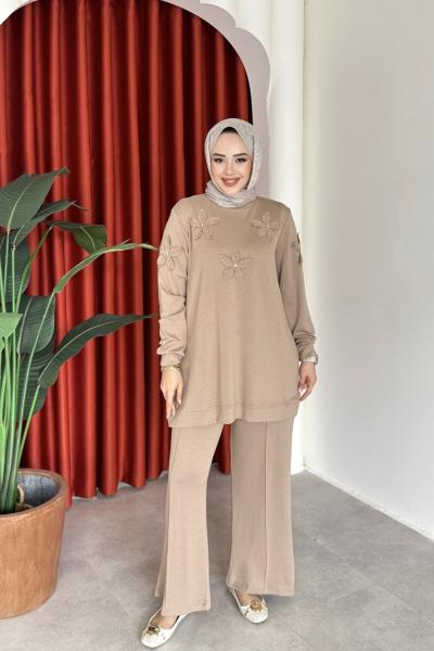 Münevver Takım Camel