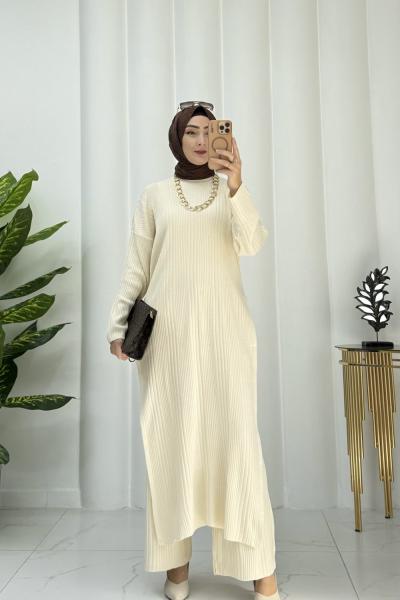 Mercan triko takım Krem