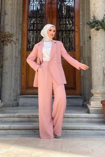 Ömür Ceketli Takım