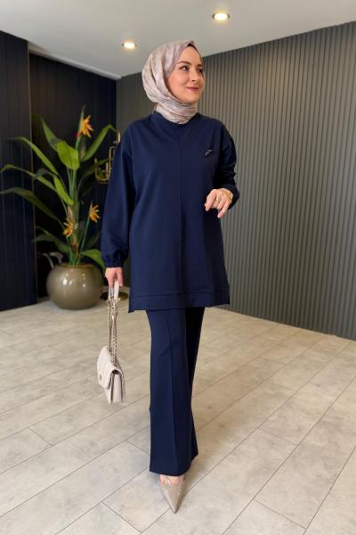 Broş Detaylı Rahat Pantolon Takım