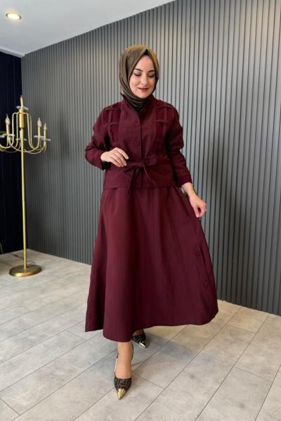 Ceketi Kafes Detaylı Eteğinin Yanları Düğmeli Takım