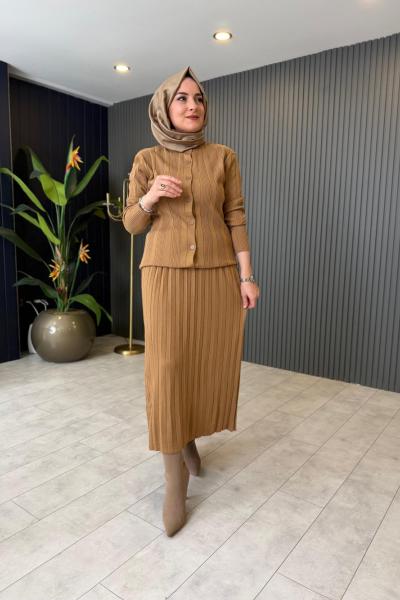 Düğme Detay Triko Etekli Takım