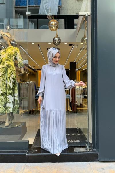 Eteği Piliseli Elbise