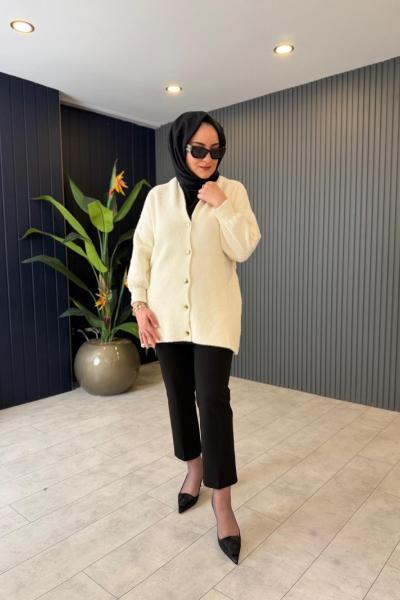 Gold Düğmeli Angora Peluş Hırka