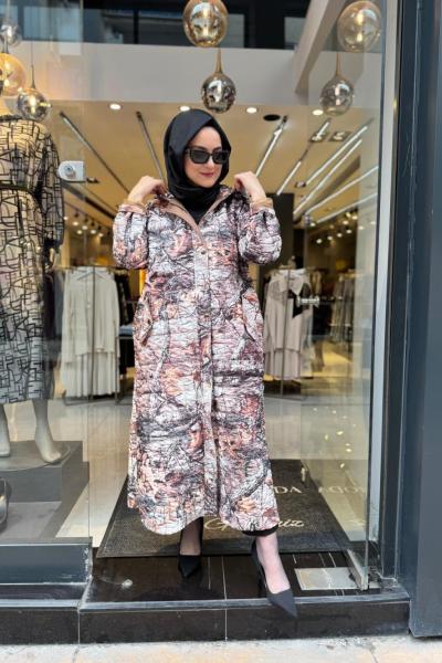 Kapüşonlu Çok Renkli Kap