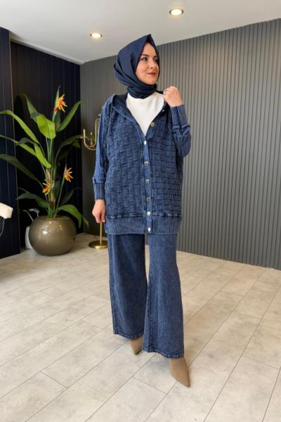 Kapüşonlu Dokulu Pantolonlu Takım