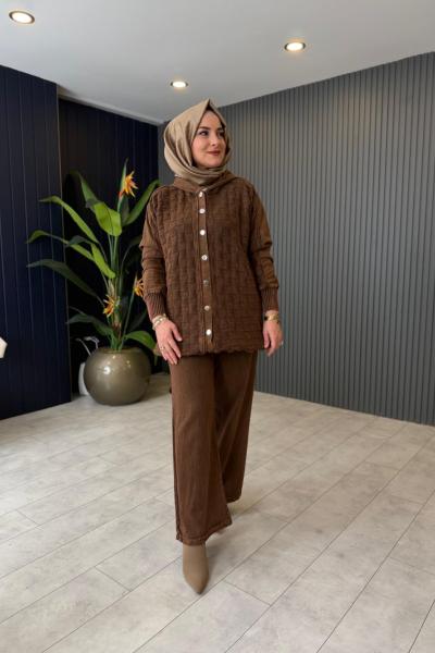 Kapüşonlu Dokulu Pantolonlu Takım