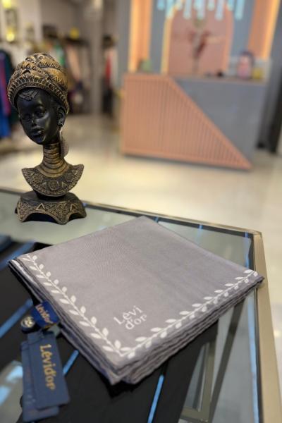 Kenar Yaprak Desenli Twill İpek Eşarp