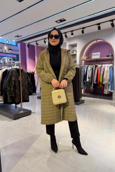 Kolları Lastikli Kapüşonlu Kap