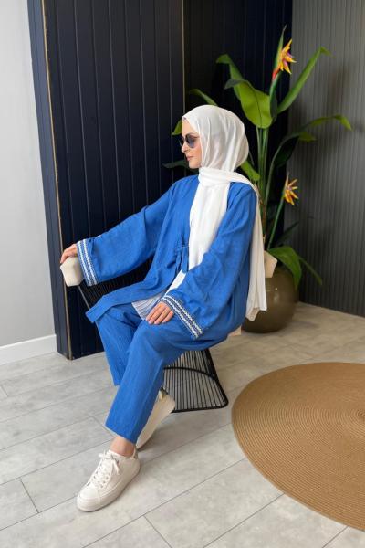 Kolları Nakışlı Pantolonlu Takım