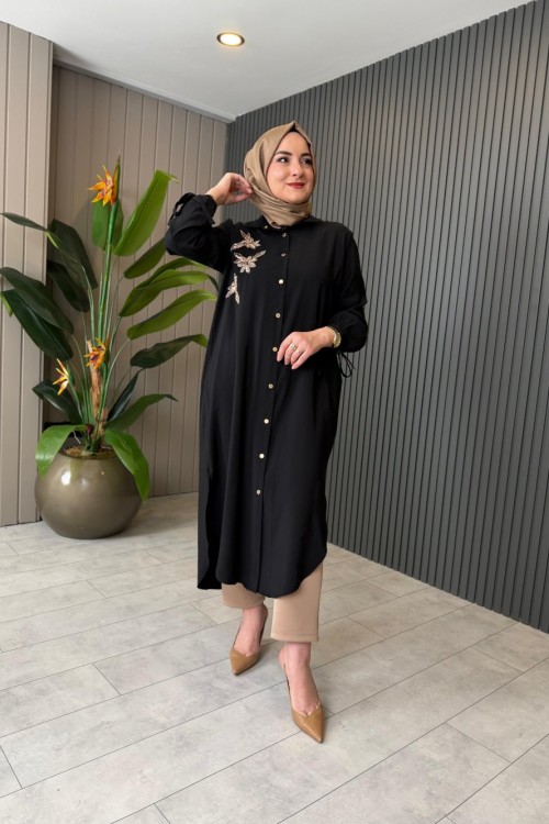 Nehir Tunik