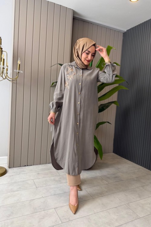 Nehir Tunik