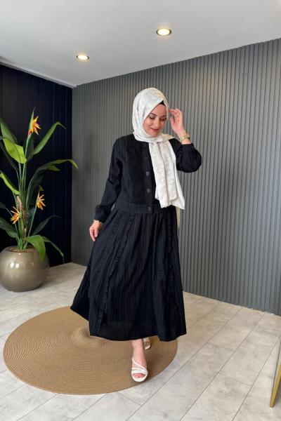 Önü Güpür Eteği Şeritli Takım