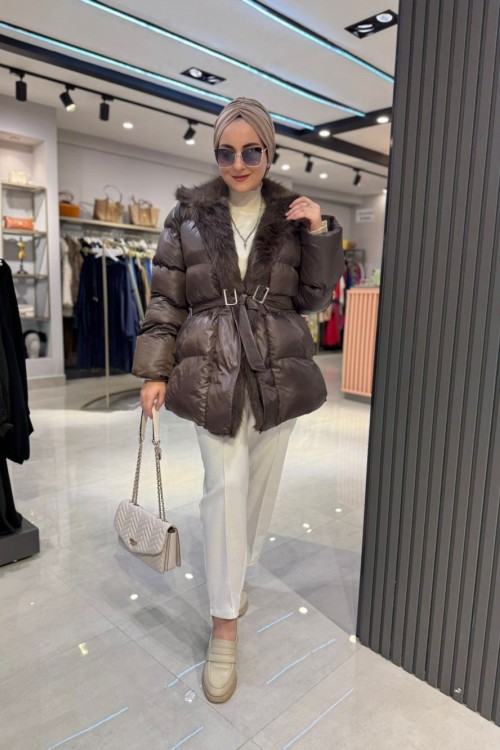 Peluş Detaylı Bel Bağlama Detaylı Şişme Mont