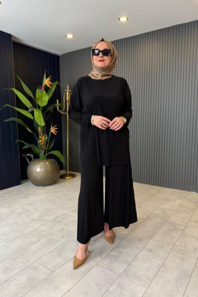 Piliseli Pantolonlu Takım Siyah