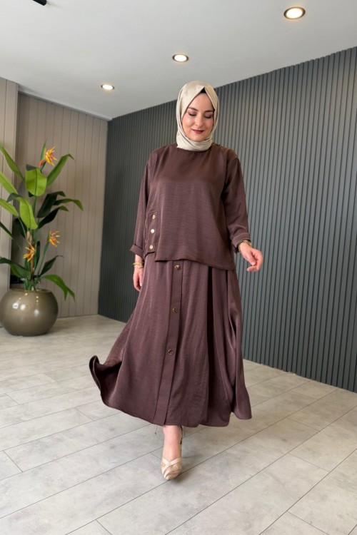 Bluzu ve Eteği Çıtçıt Detaylı Saphire Takım