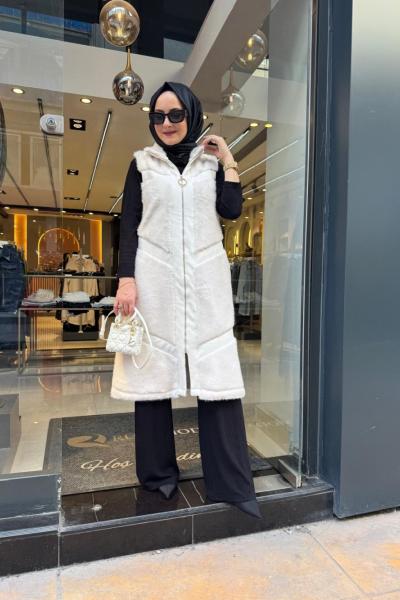 Şerit Detaylı Peluş Yelek