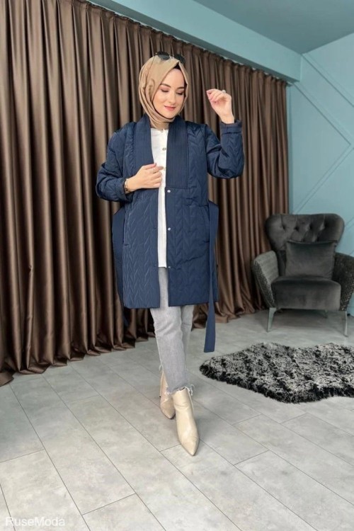 Yaka Detaylı Mont