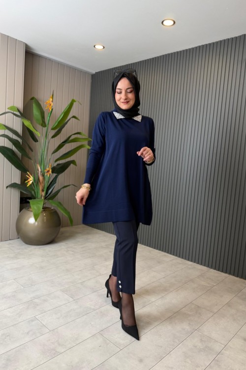 Yaka Taş Detaylı Tunik