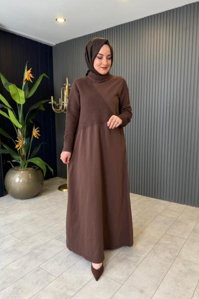 Yaka Triko Detaylı Sweat Elbise