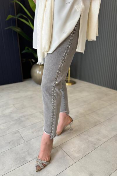 Zımba Detaylı Kot Pantolon