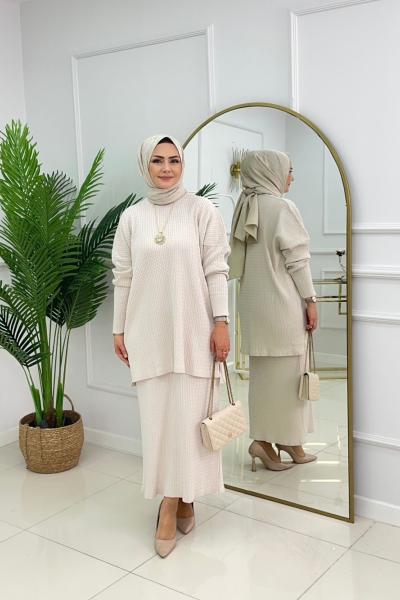 YAKAMOZ TAKIM -BEJ  Bej